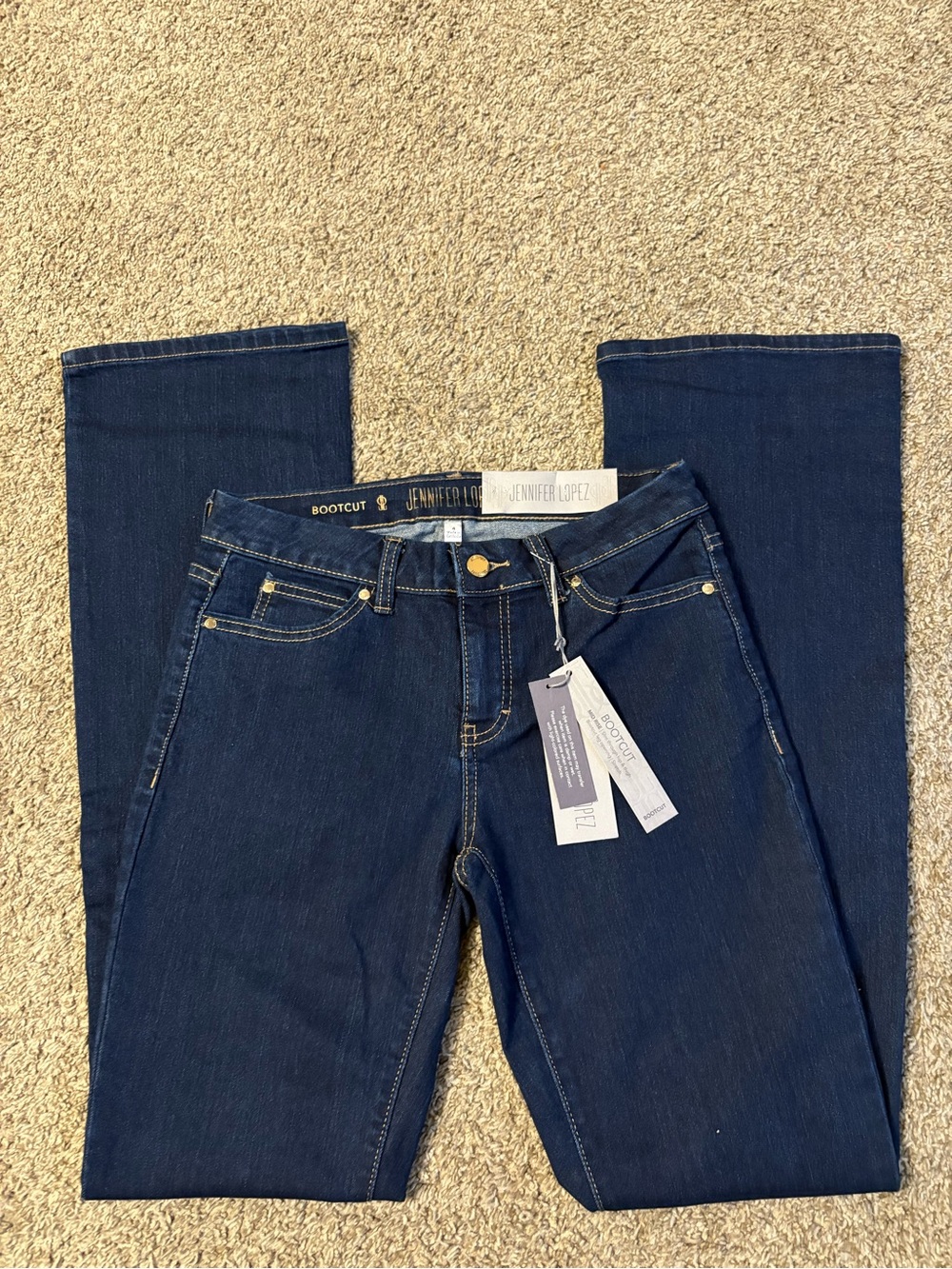 Jennifer Lopez Womenโs Size 4 Dark Wash Mid Rise Bootcut Jeans NWT